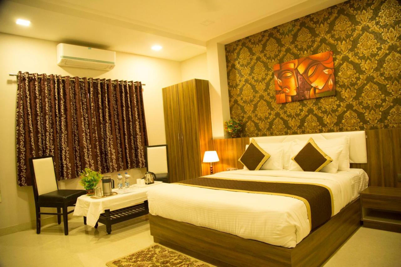 Hotel The Mewar Dabok Экстерьер фото