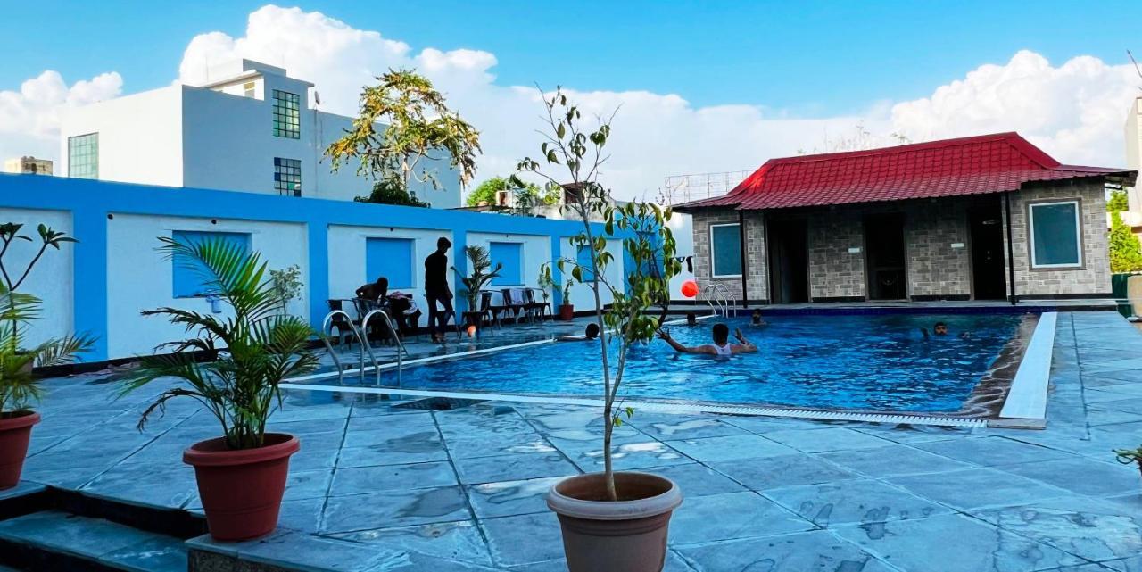 Hotel The Mewar Dabok Экстерьер фото